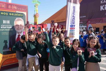 10. Uluslararası Kitap Fuarı, ilk gününde 20 bin ziyaretçi