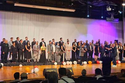 81 ilden 81 sanatçı, duygulandıran şarkı ile ’Terörsüz Türkiye’ sürecine destek verdi