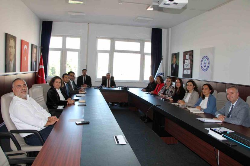 ADÜ’de meslek yüksekokulları ele alındı