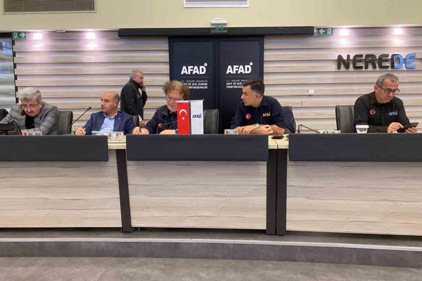 AFAD, Acil Yönetim Merkezi’nde çalışmalara devam ediyor