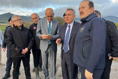 AFAD Başkanı Pehlivan ve Vali Elban’dan Foça’da açıklama