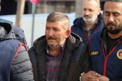 Ağabeyini öldürüp temele gömen sanık: "Bıçakla boğazıma sarıldı, korktum kürekle vurdum yere gömdüm"