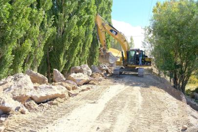 Akçaören yolunda altyapı güçlendirme çalışmaları sürüyor