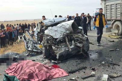Aksaray’da kamyon ile otomobil çarpıştı: 3 kardeş öldü