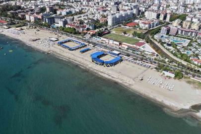 Alanya Belediyesi’nden ücretsiz plaj voleybolu etkinliği ve halk turnuvası