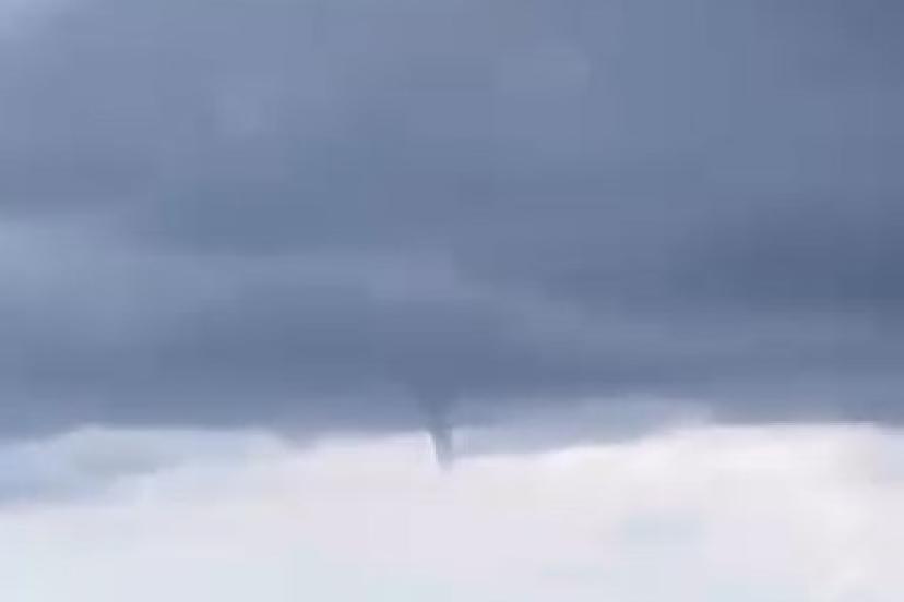 Alanya’da denizde hortum çıktı