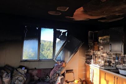 Alevlere teslim olan mutfak küle döndü