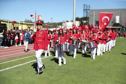 Aliağa Atatürk Stadyumu’nda Cumhuriyet coşkusu