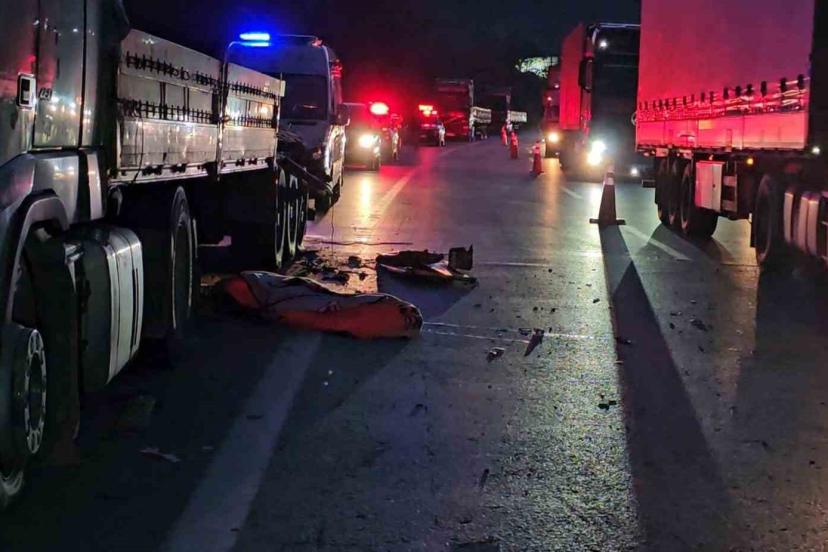 Anadolu Otoyolu’nda feci kaza: Genç tır şoförü lastik değiştirirken başka bir tırın altında kaldı