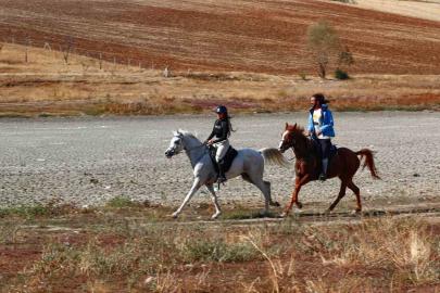 Ankara’da son 40 yılın en kurak yılı göleti kuruttu