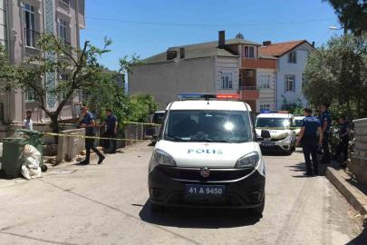 "Annene sürprizim var" diyerek saldırmış