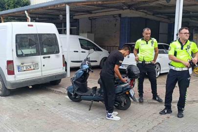 Antalya’da motosikletler çarpıştı: 3 yaralı