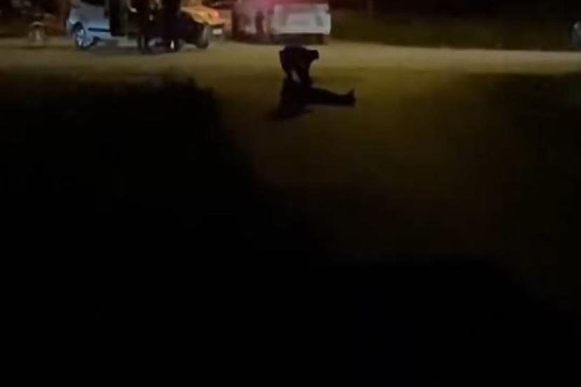 Arnavutköy’de gece yarısı sokak ortasında kavga: Polis güçlükle müdahale etti