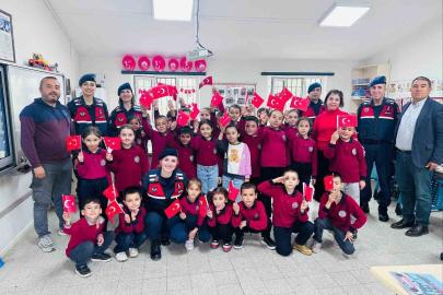 Arpadere İlkokulu’nda Cumhuriyet coşkusu yaşandı