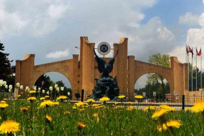 Atatürk Üniversitesi yeni yönetimiyle zirveye koşuyor