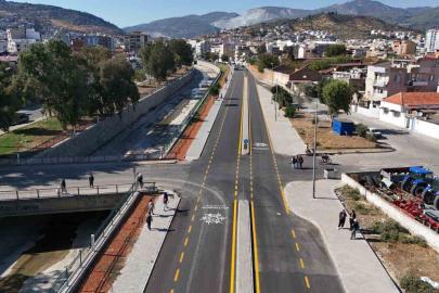 Aydın genelinde yol yapım yenileme çalışmaları sürüyor