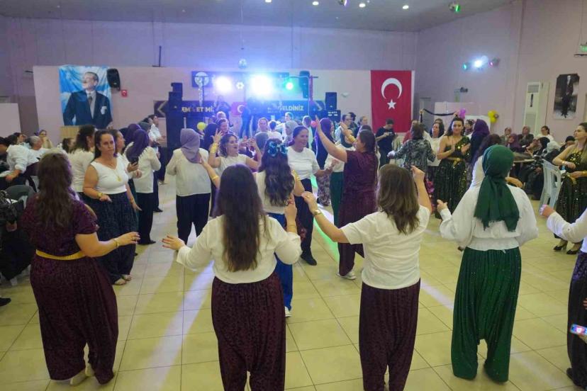 Babaeski’de "Şalvar Gecesi" renkli görüntülere sahne oldu