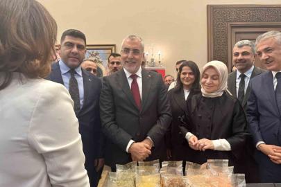 Bakan Işıkhan: "1 milyon 634 bin 56 kadın işe yerleştirildi"