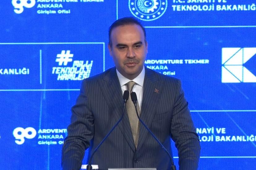Bakan Kacır: "Ardventure TEKMER, girişimlerin küresel markalara dönüşmesi için güçlü bir zemin oluşturacak"