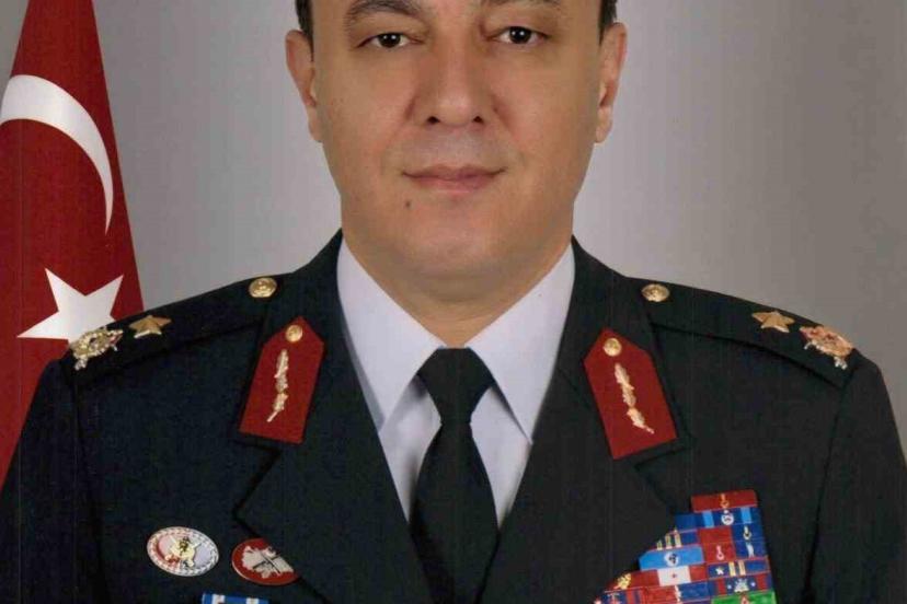 Bakan Yerlikaya: "Tuğgeneral Selami Akşit geçirdiği rahatsızlık sonucu vefat etmiştir"