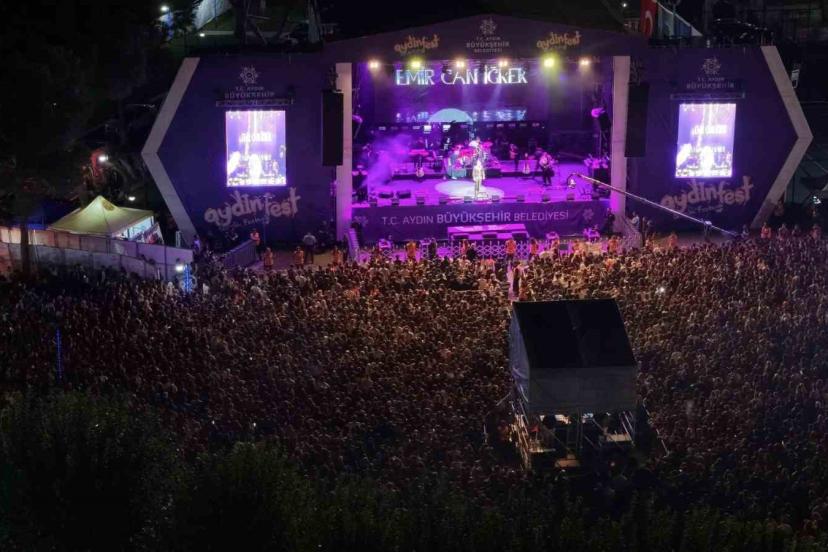 Başkan Çerçioğlu, sevilen sanatçıları gençlerle buluşturmaya devam ediyor