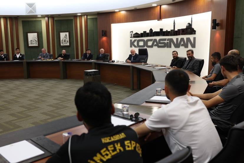Başkan Çolakbayrakdar: "Kayseri futbolunun temel taşı Kocasinan Şimşekspor, şehrimizi gururla temsil ediyor"