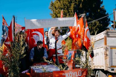 Başkan Gençay, Akköy Cumhuriyet Konvoyu’na katıldı