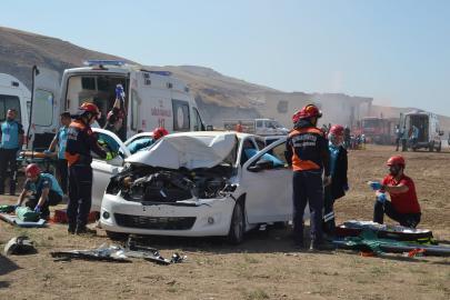 Batman’da 4 ilin katılımıyla UMKE bölgesel saha tatbikatı gerçekleştirildi