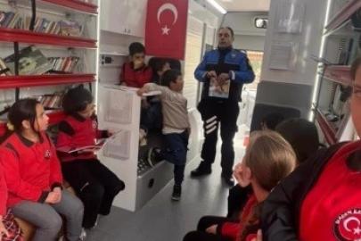 Bayburt’ta ‘Gezici Kütüphane’ köy köy geziyor