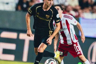 Benes’e 2 maç ceza