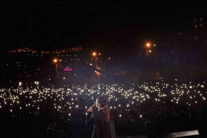 Bengü, Mardinlileri coşturdu