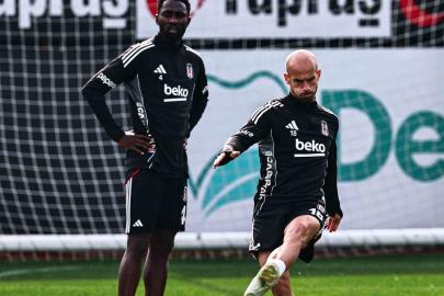 Beşiktaş, kondisyon ve taktik çalıştı