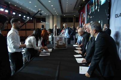 Beşiktaş’ta oy verme işlemi sona erdi