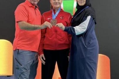 Bilecikli Karateci Sena Akman Türkiye üçüncüsü oldu