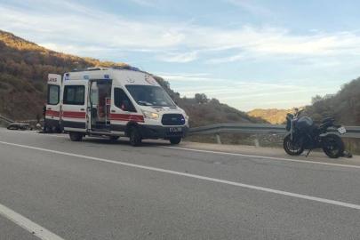 Bilecik’te kontrolden çıkan motosiklet devrilirken, sürücüsü yaralandı