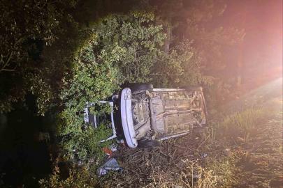 Bilecik’te şarampole uçan araç içinde bulunan 3 kişi yaralandı