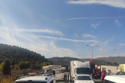 Bilecik’te zincirleme kaza: 3 yaralı