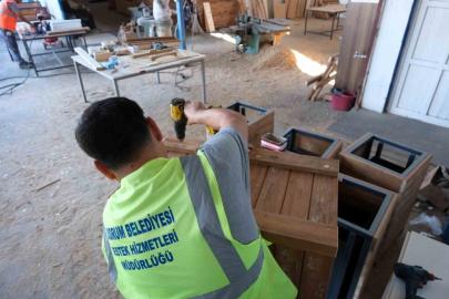 Bodrum Belediyesi’nden estetik kent mobilyaları