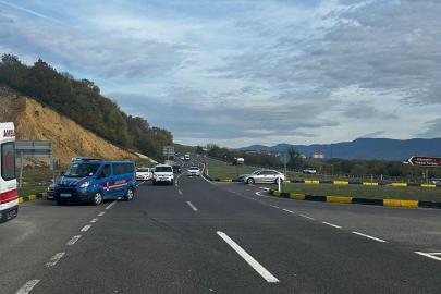 Bolu D-100’de iki araç çarpıştı: 5 yaralı