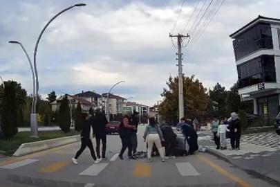 Bolu’da bir otomobil yaya geçidinde 4 yaşındaki çocuğa böyle çarptı: O anlar kamerada