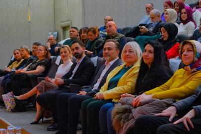 Bolu’da "Karışık Kaset 2" konserine yoğun ilgi