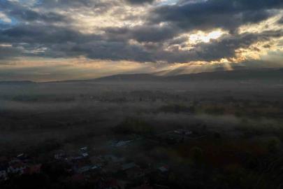 Bolu’da sis denizi kartpostallık manzaralar oluşturdu