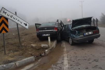 Bolu’da sürekli kazaların yaşandığı kavşakta yine kaza: 4 yaralı