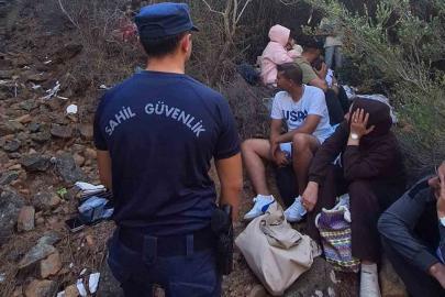 Boncuklu koyunda 29’u çocuk 59 düzensiz göçmen ve 3 göçmen kaçakçısı yakalandı
