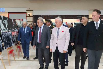 Bozüyük’te ’Atatürk’ konulu fotoğraf sergisi açıldı
