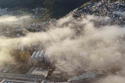 Bursa güne sisle uyandı