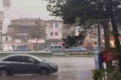 Bursa hasretle beklediği yağmura kavuştu