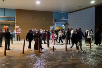 Bursa’da depremde panik anları kamerada