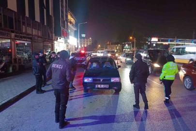 Bursa’da huzur ve güven uygulaması: Çok sayıda araca ve sürücüye ceza kesildi