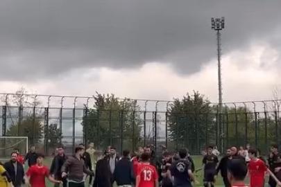 Bursa’da U16 maçında yumruklar konuştu